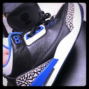 Jordan true blue 3s